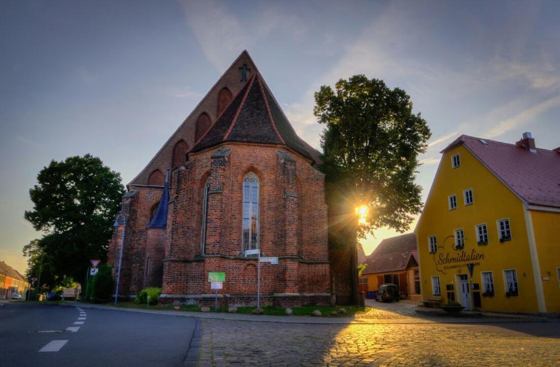 Hotel Schmidtalien Schlemmen Und Schlummern Dommitzsch Exterior foto